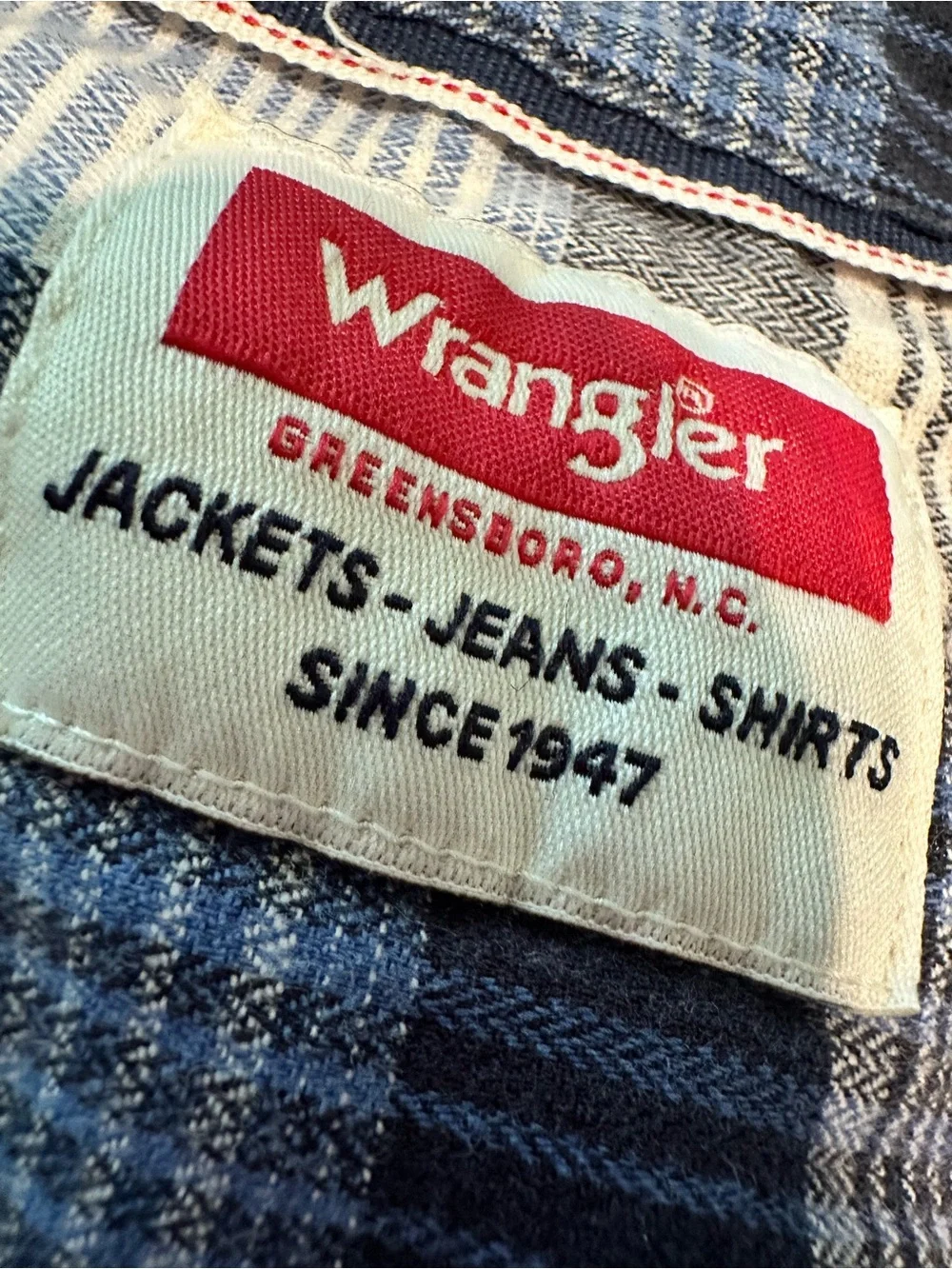 Wrangler  Navy and White Plaid Button-Up Shirt 100% Cotton
